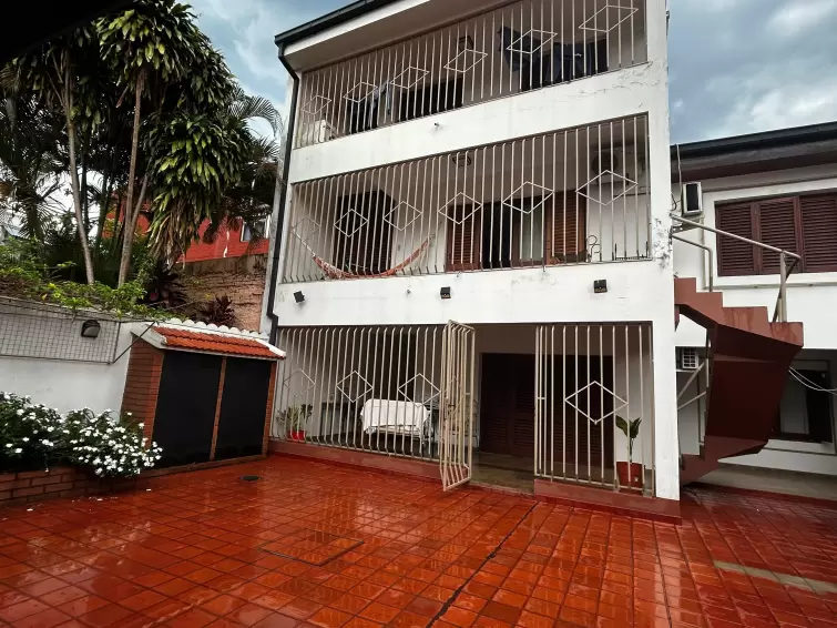 CASA 2 DORMITORIOS EN ALQUILER